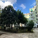 Vfh Argonne Trendy Apartment By The Park